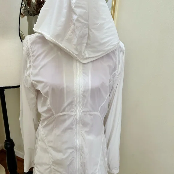 Lululemon 12 maybe Kicking Asphalt Jacket White Full Zip Thumbholes Hood - Picture 1 of 9